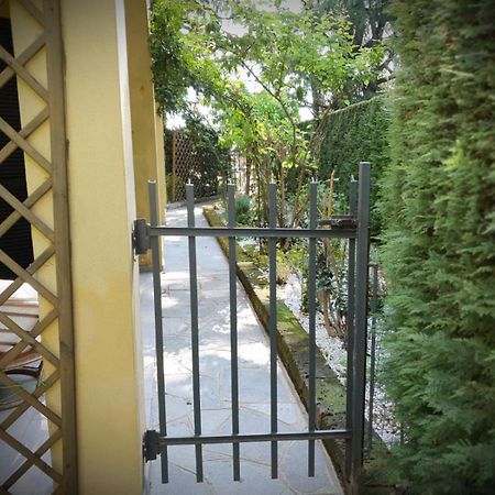 Rose'S Garden - Zona Tranquilla - Vicino Torino Apartment Pino Torinese Exterior photo