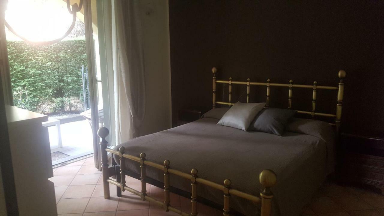 Rose'S Garden - Zona Tranquilla - Vicino Torino Apartment Pino Torinese Exterior photo